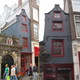 Illustration for article titled These Are the Narrowest Houses in the World